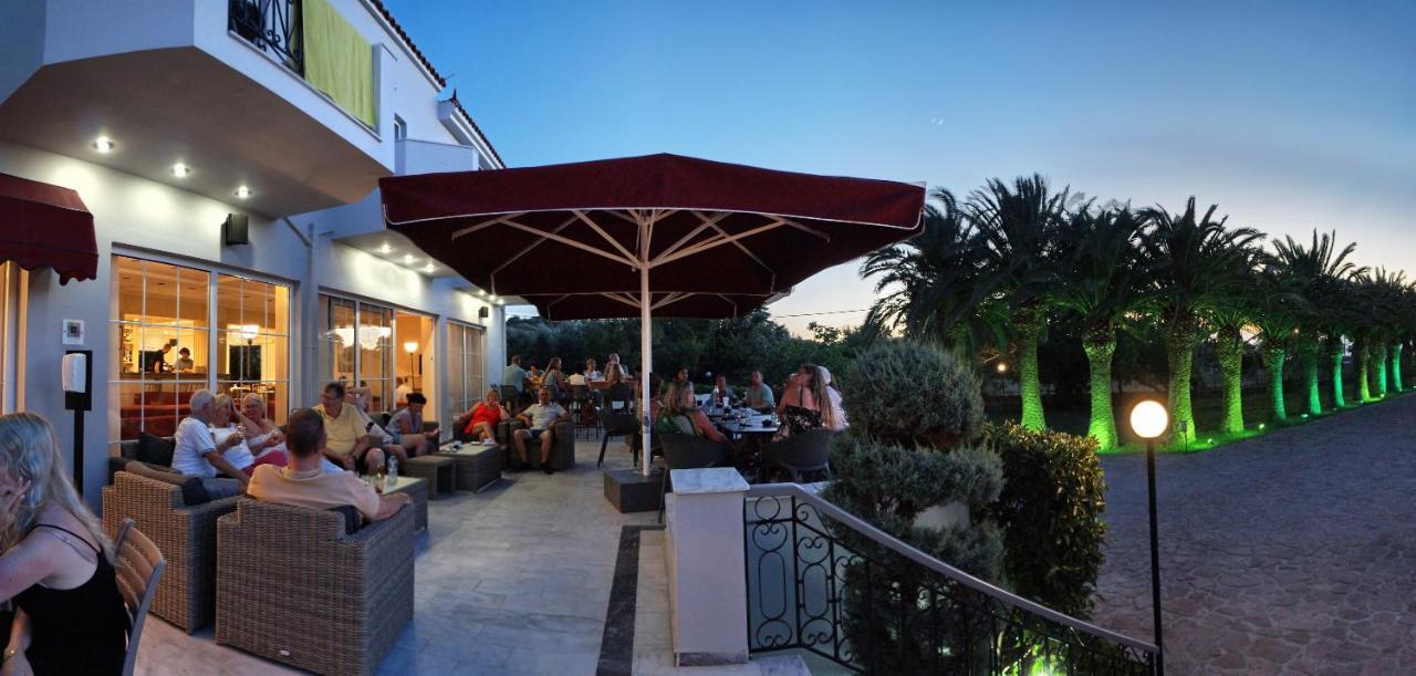 Hotel Bella Vista 米蒂姆纳 外观 照片